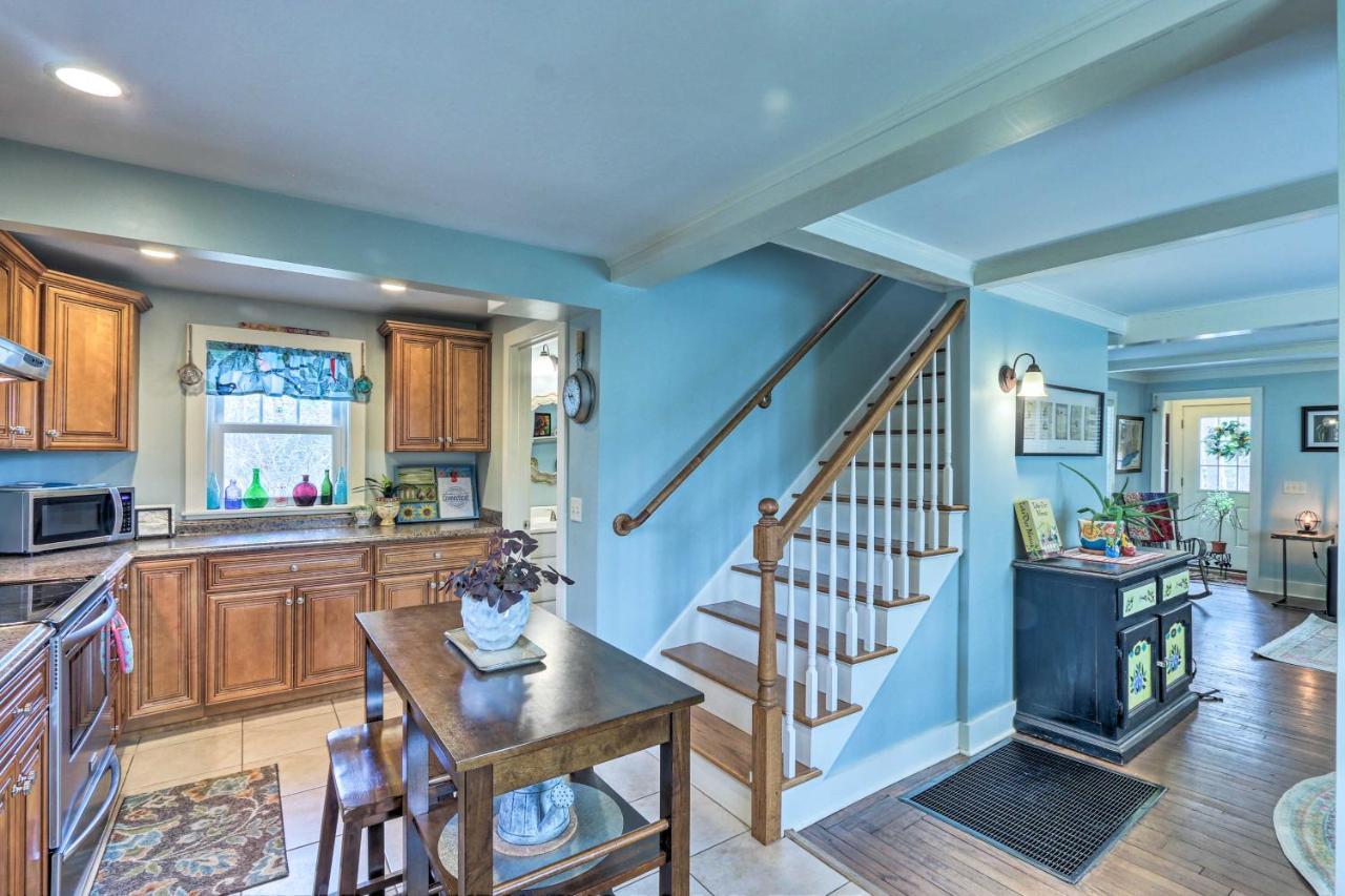 Remodeled Farmhouse In Waterford Near 2 Beaches! Экстерьер фото